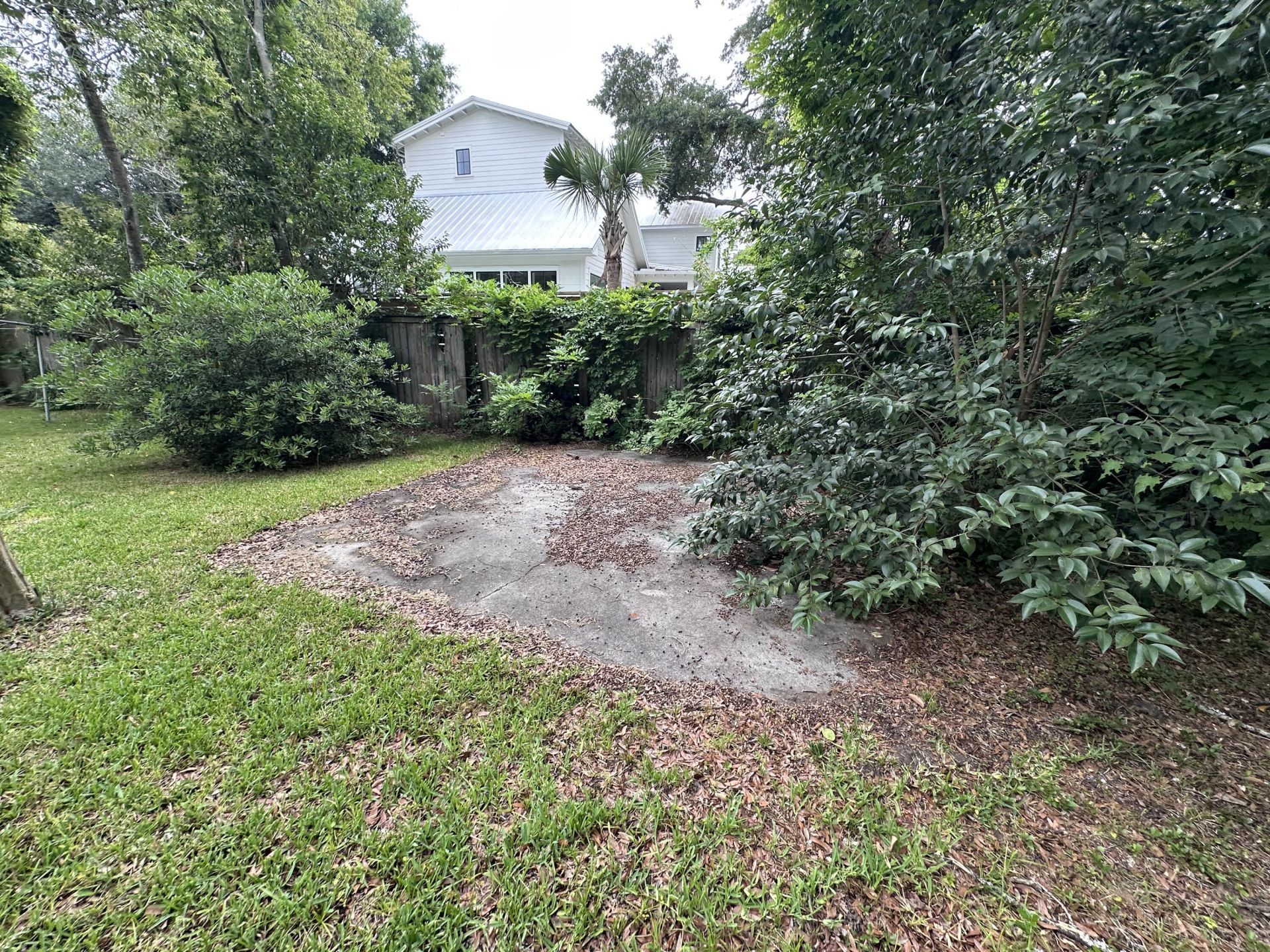 1496 Seminole Street Photo 4