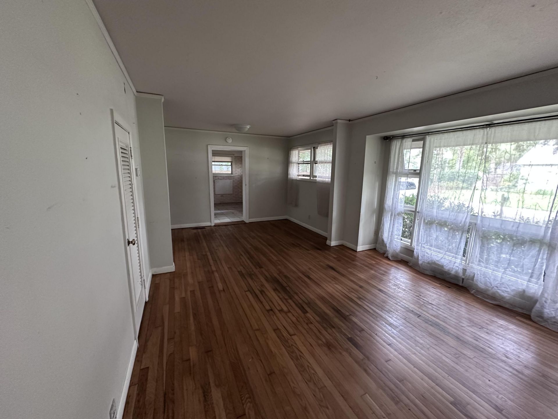 1496 Seminole Street Photo 8