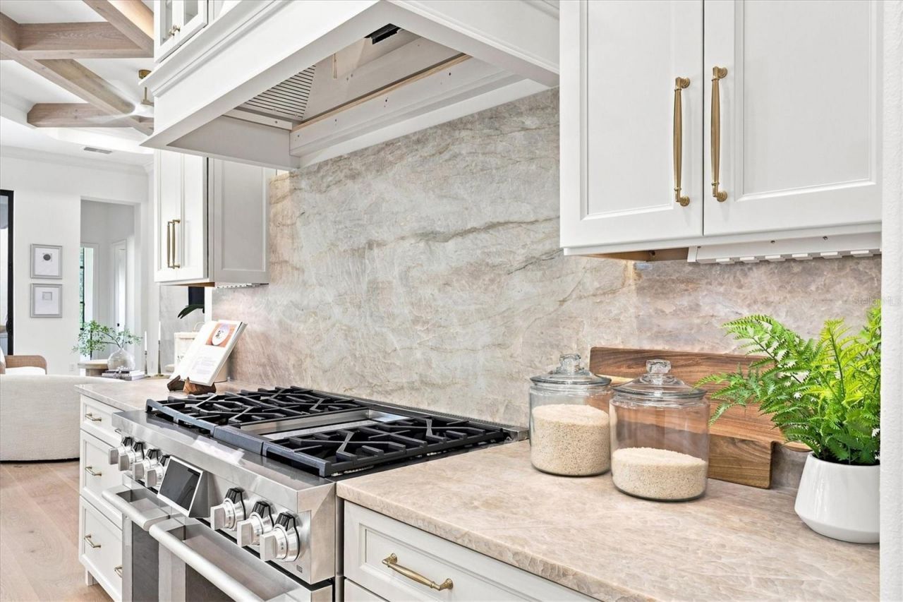 9261 Mcdaniel Lane, Sarasota, FL 34240 Photo
