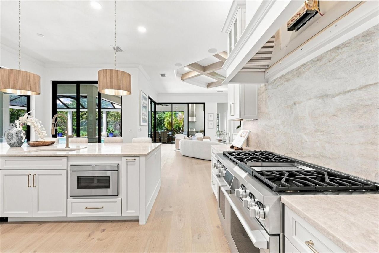 9261 Mcdaniel Lane, Sarasota, FL 34240 Photo