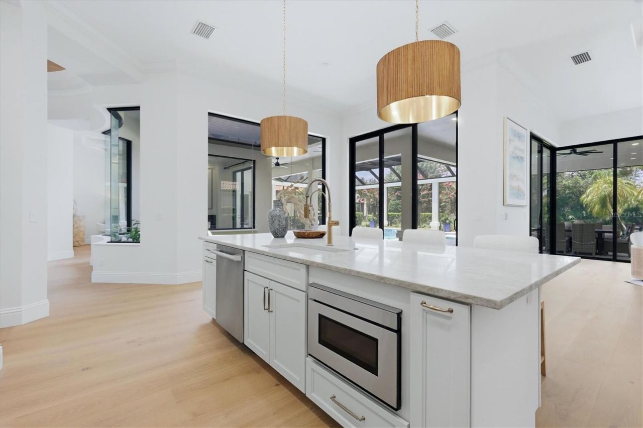 9261 Mcdaniel Lane, Sarasota, FL 34240 Photo