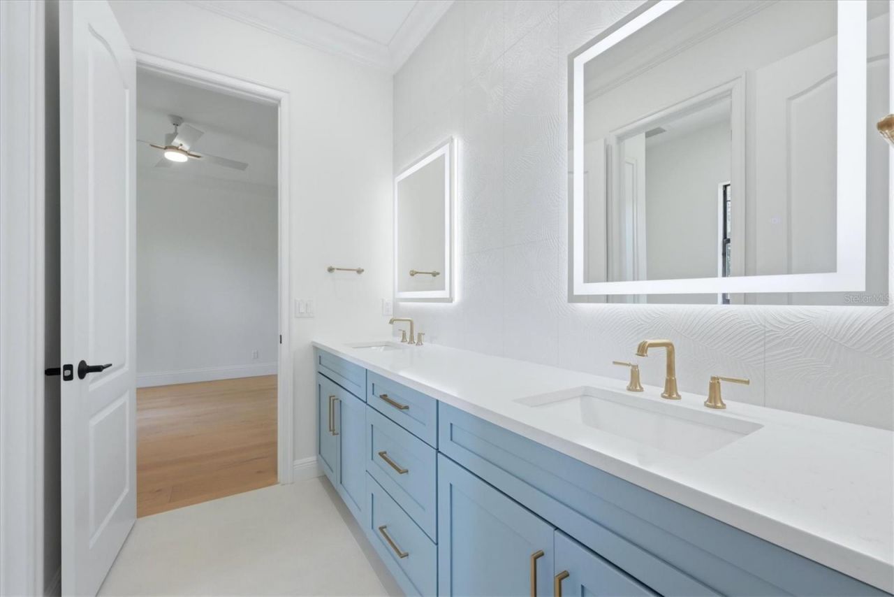 9261 Mcdaniel Lane, Sarasota, FL 34240 Photo