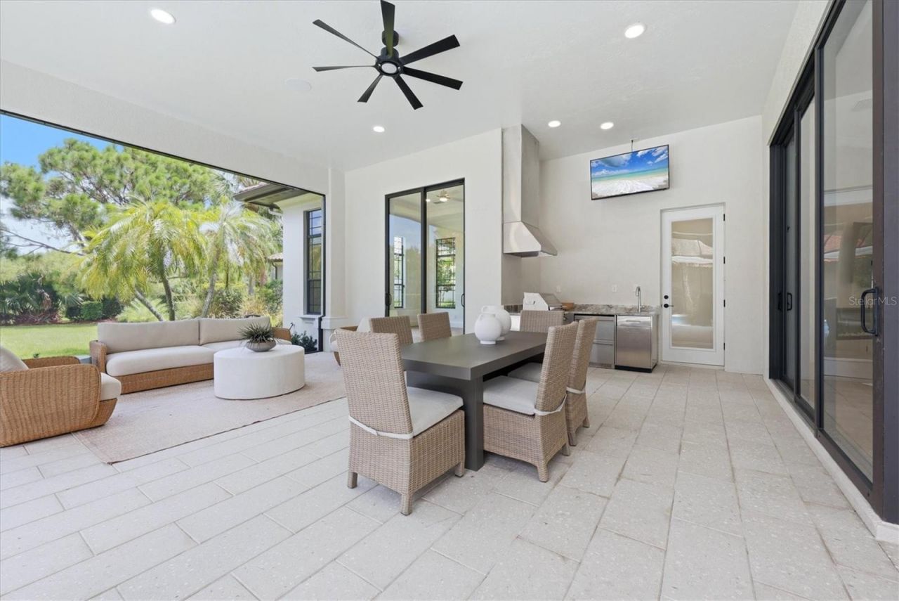 9261 Mcdaniel Lane, Sarasota, FL 34240 Photo