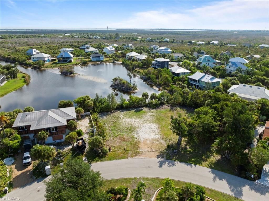 572 Chert Ct , Sanibel, FL 33957 Photo
