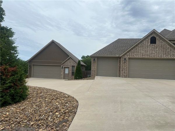 33 Ledbetter Lane , Bella Vista, AR 72715