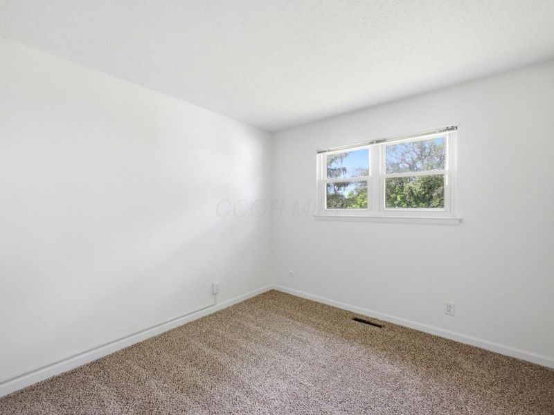 2541 Maybury Road, Columbus, OH 43232 Photo 19