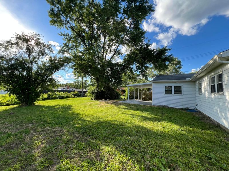 2541 Maybury Road, Columbus, OH 43232 Photo 2