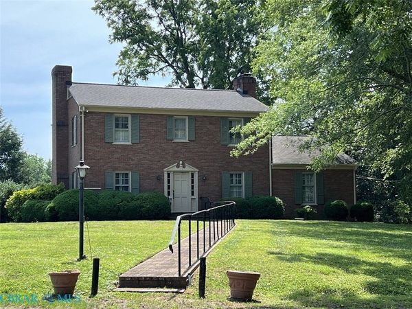 199 Garnett Hill Drive , Urbanna, VA 23175