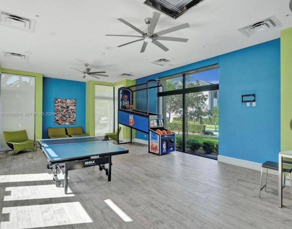 8001 NW 41st St, Unit F-113, Doral, FL 33166 Photo