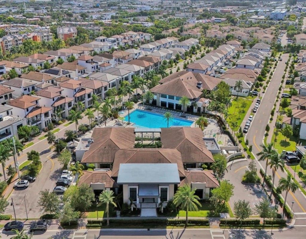 8001 NW 41st St, Unit F-113, Doral, FL 33166 Photo