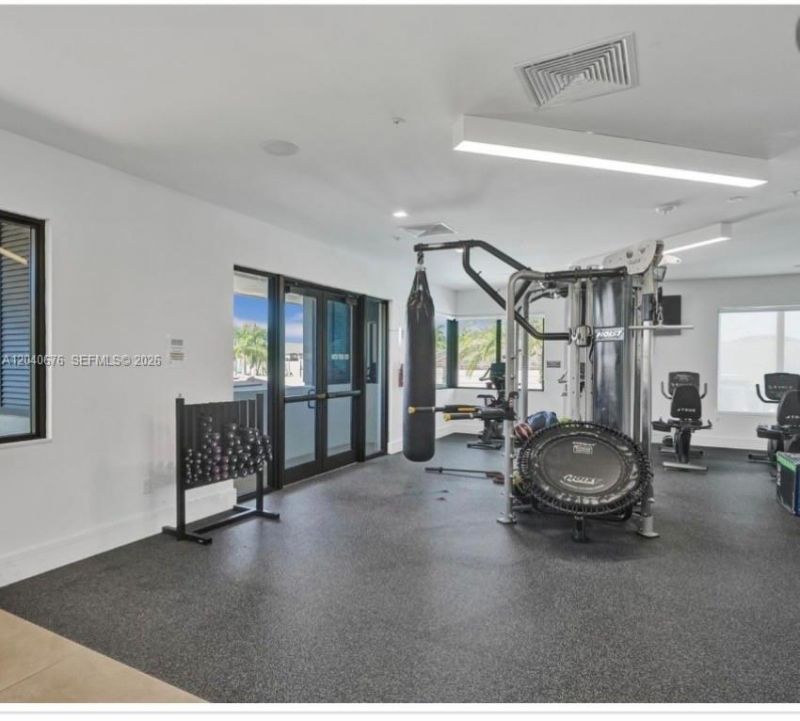 8001 NW 41st St, Unit F-113, Doral, FL 33166 Photo
