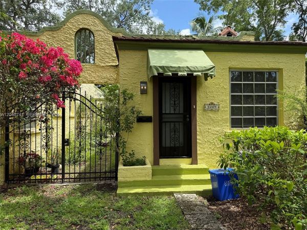 1209 Aguila Ave , Coral Gables, FL 33134