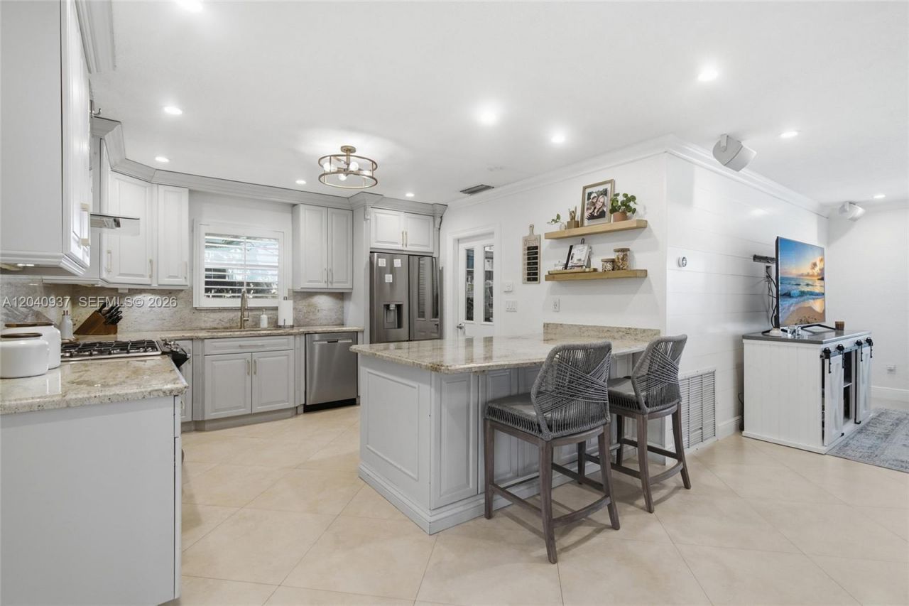 11700 NW 14th St , Pembroke Pines, FL 33026 Photo