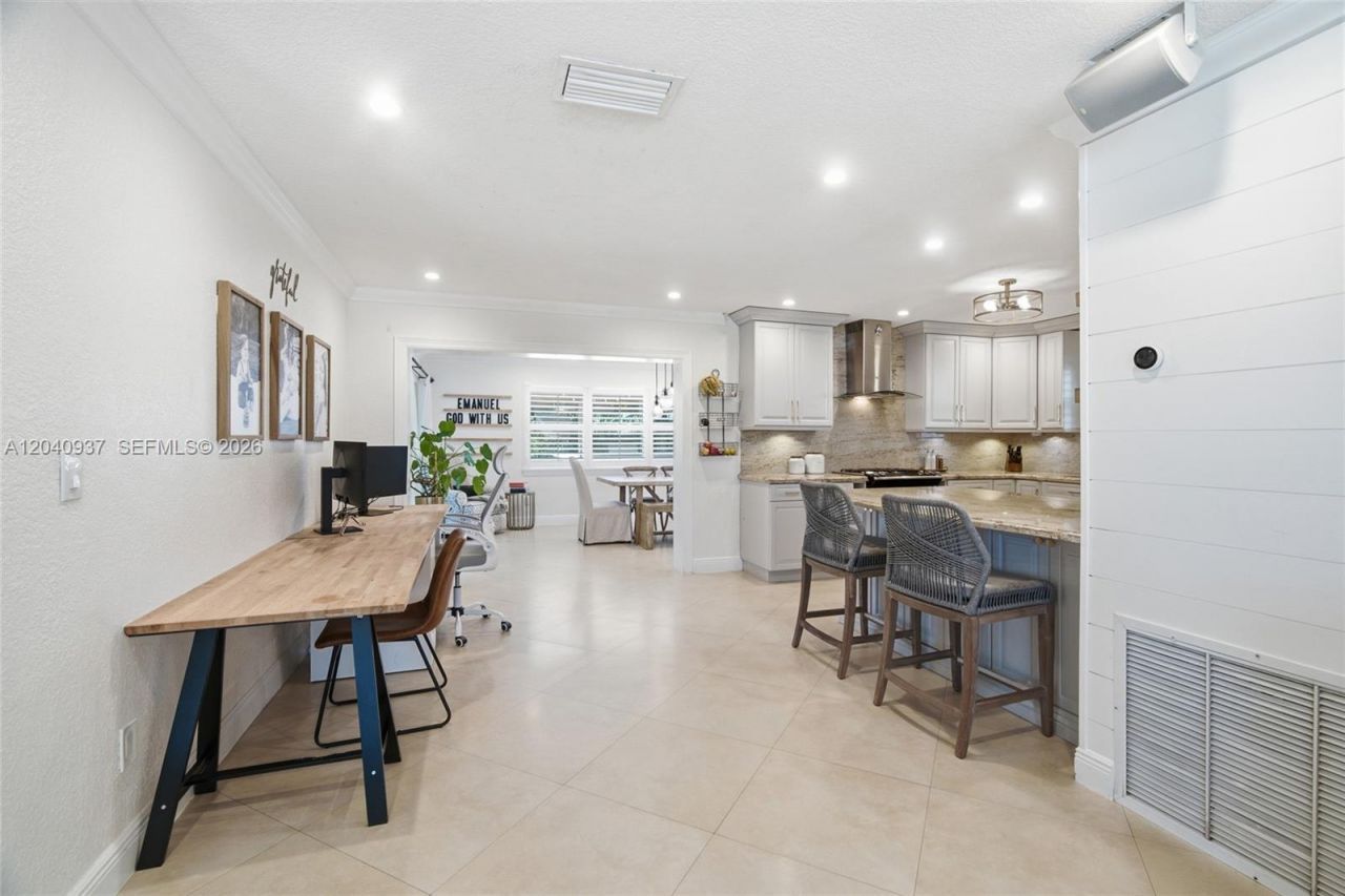 11700 NW 14th St , Pembroke Pines, FL 33026 Photo
