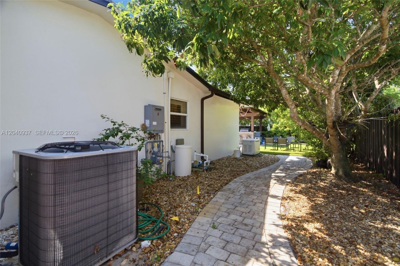 11700 NW 14th St , Pembroke Pines, FL 33026 Photo