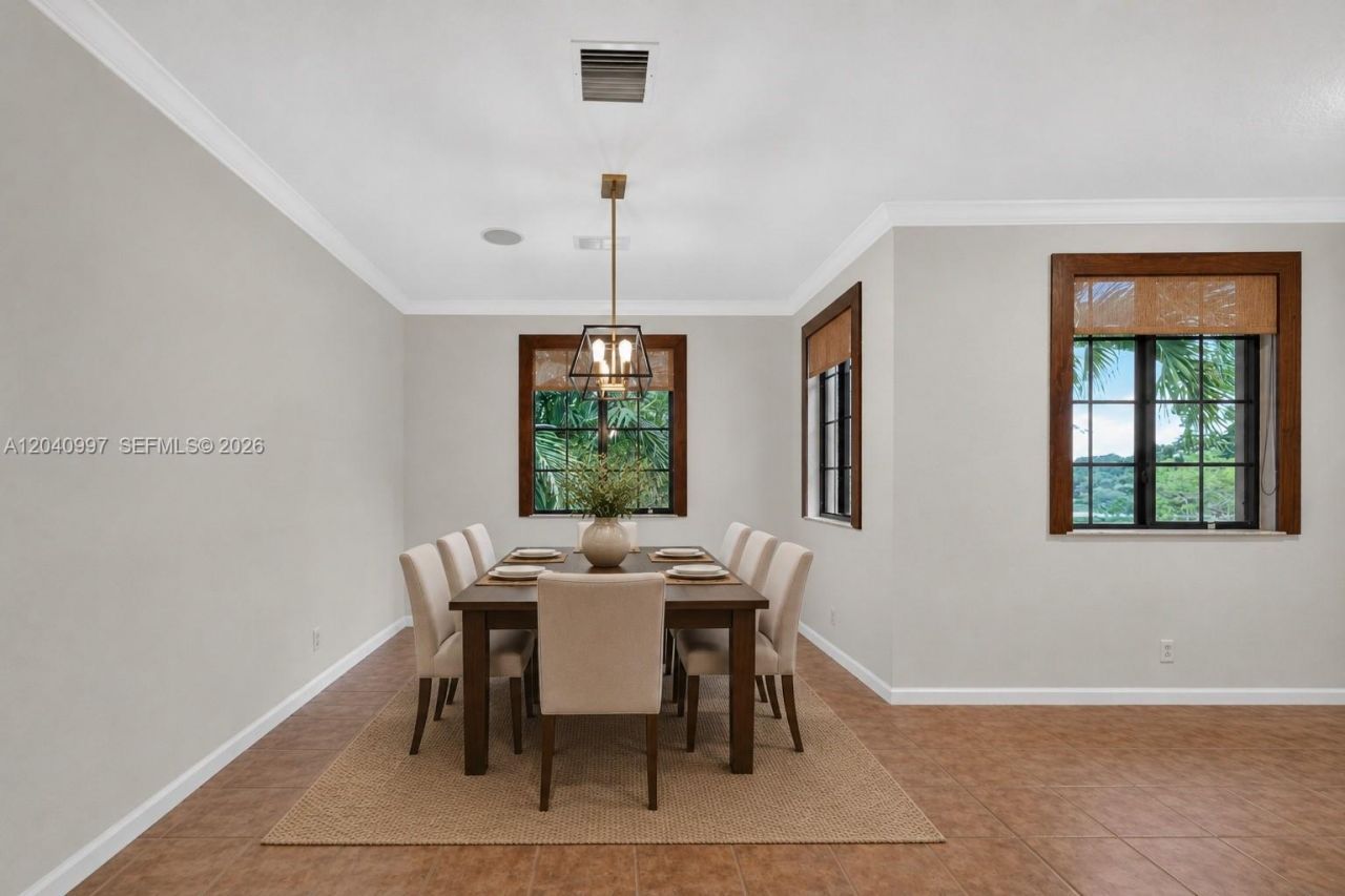 2767 Kinsington Cir, Unit 8-4, Weston, FL 33332 Photo