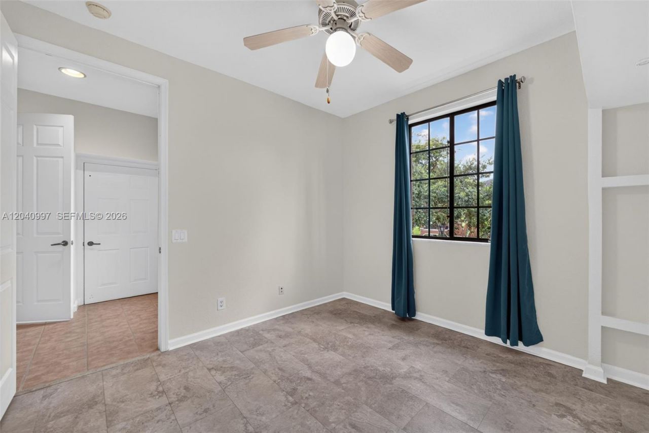 2767 Kinsington Cir, Unit 8-4, Weston, FL 33332 Photo