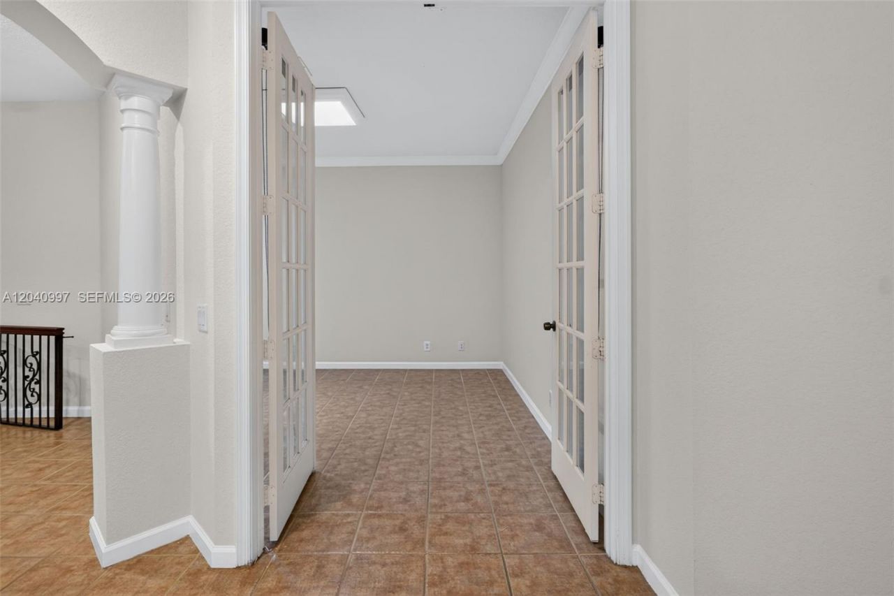 2767 Kinsington Cir, Unit 8-4, Weston, FL 33332 Photo