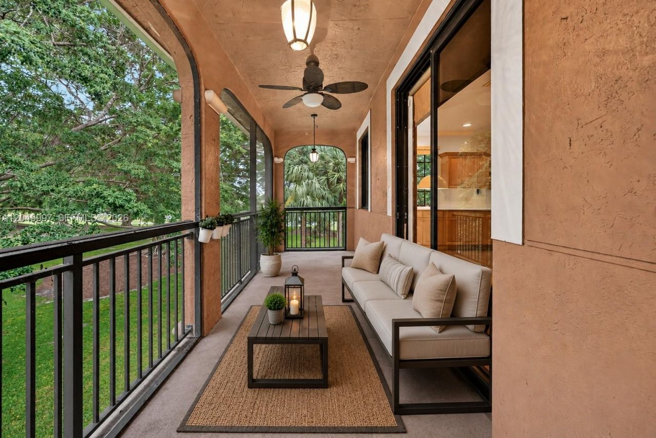 2767 Kinsington Cir, Unit 8-4, Weston, FL 33332 Photo