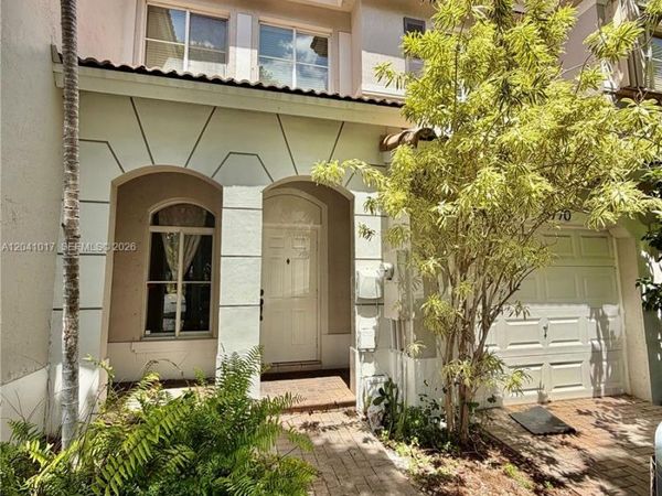 5770 NW 113th Pl , Unit ., Doral, FL 33178