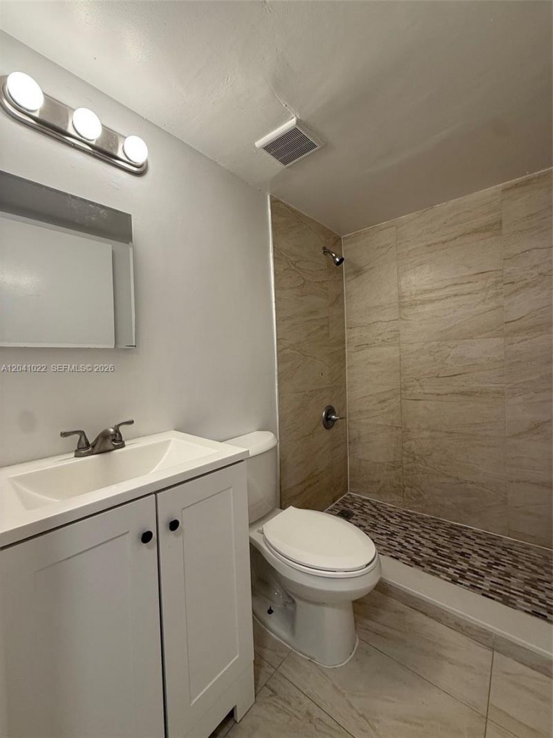 131 NW 77th St, Unit 1, Miami, FL 33150 Photo