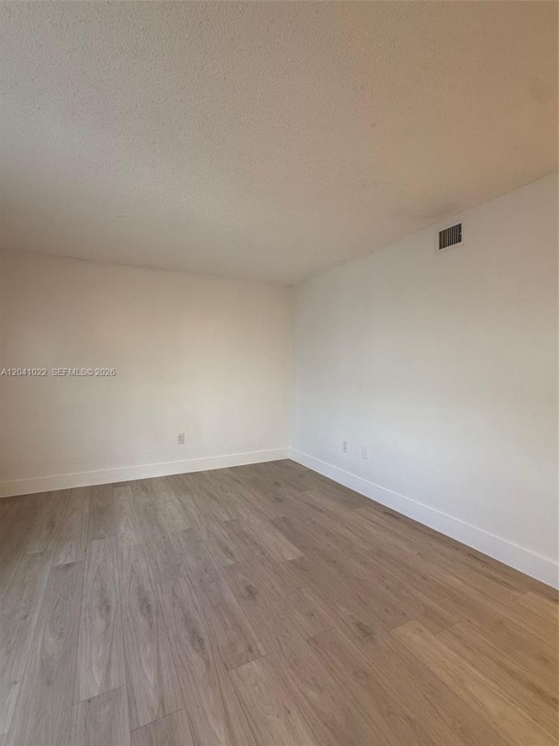 131 NW 77th St, Unit 1, Miami, FL 33150 Photo