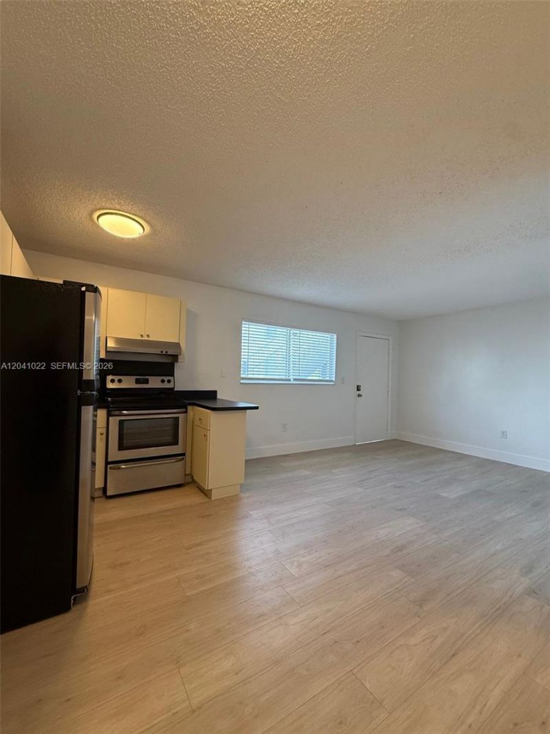 131 NW 77th St, Unit 1, Miami, FL 33150 Photo