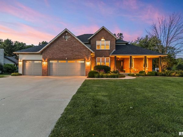 209 PIMLICO Chase, Sherman, IL 62684