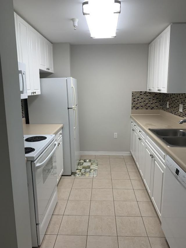 255 Evernia Street, Unit 1406, West Palm Beach, FL 33401 Photo