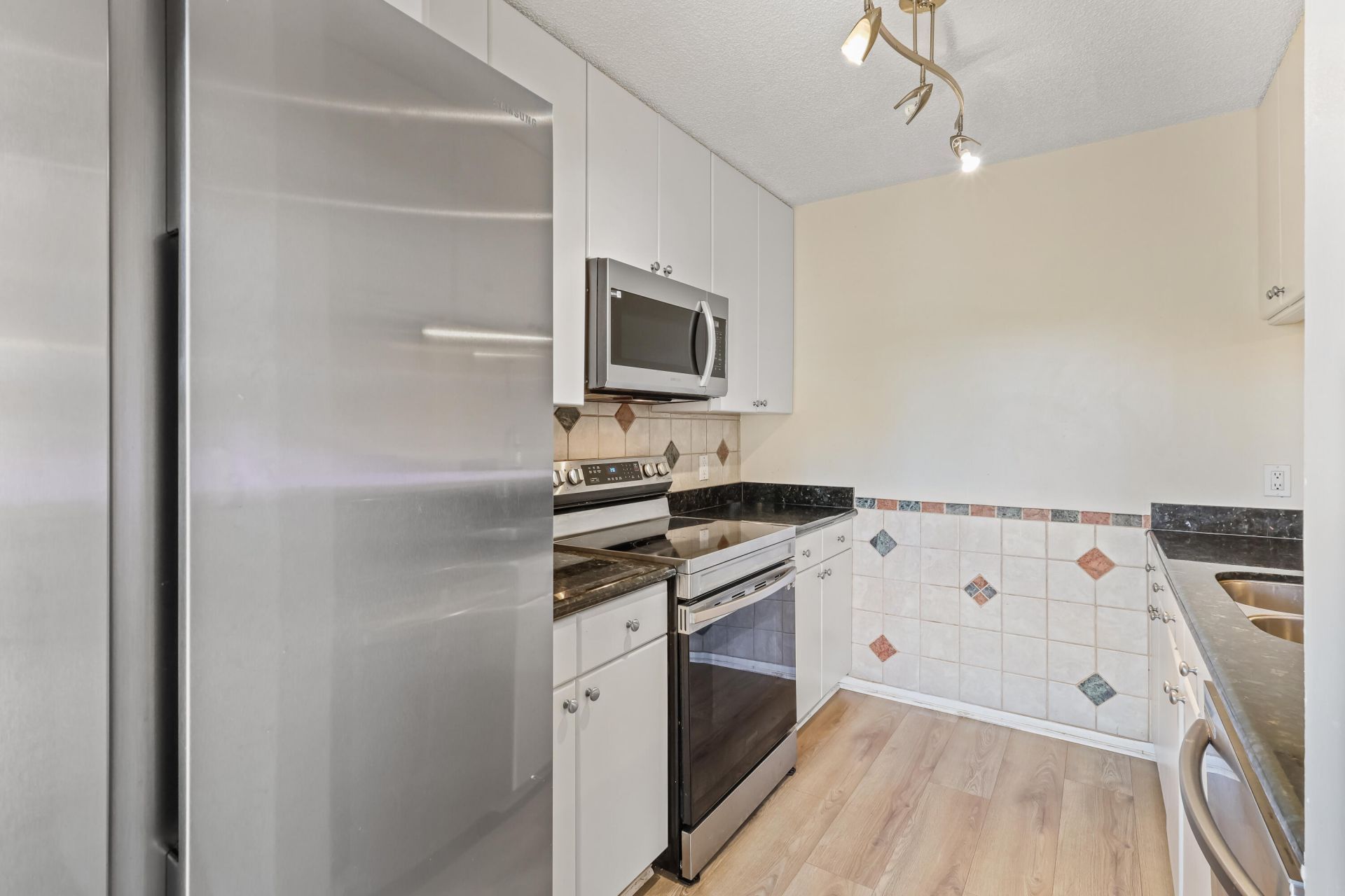 2229 22nd Way, West Palm Beach, FL 33407 Photo
