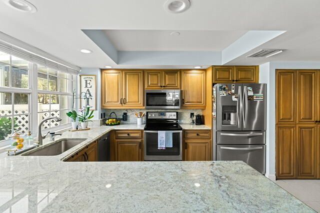 8104 Oakton Court, Unit 4b, Lake Clarke Shores, FL 33406 Photo