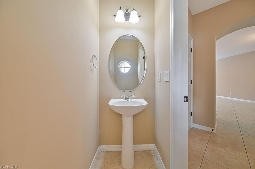 9797 Roundstone Cir, Fort Myers, FL 33967 Photo