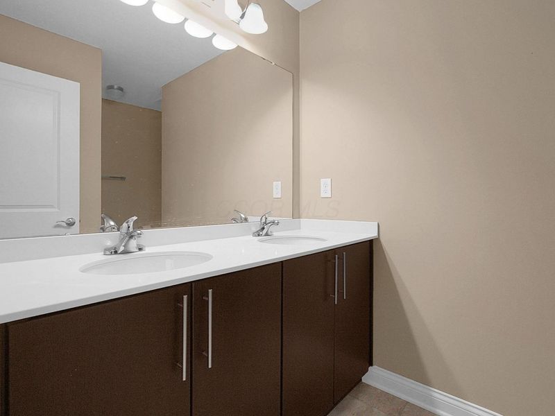 5527 Albany Terrace Way , Unit 1104, Westerville, OH 43081 Photo 12