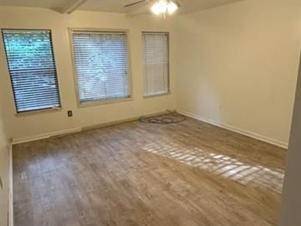 7544 PENNHILL Drive , Baton Rouge, LA 70817
