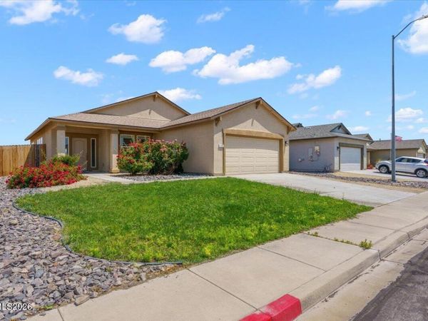 172 Walnut Drive, Fernley, NV 89408