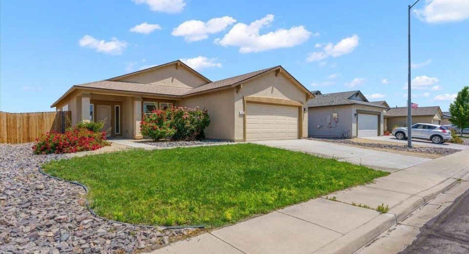 172 Walnut Drive, Fernley, NV 89408 Photo