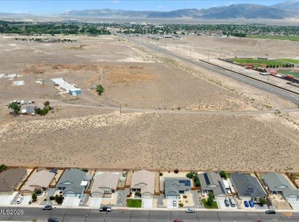 172 Walnut Drive, Fernley, NV 89408 Photo