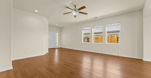 172 Walnut Drive, Fernley, NV 89408 Photo