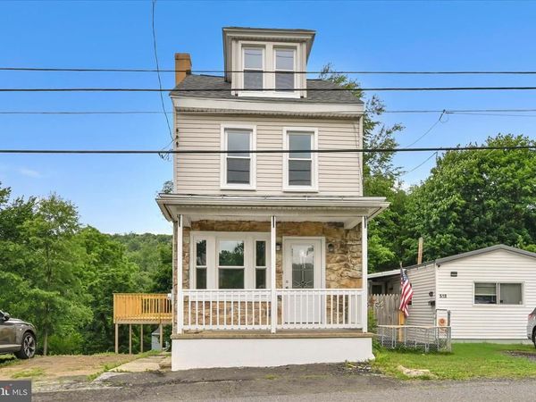 516 5TH STREET , PORT CARBON, PA 17965