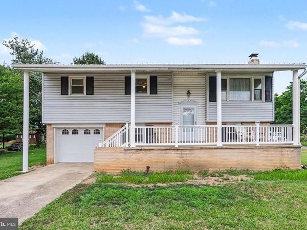 1200 GROSS DRIVE, MECHANICSBURG, PA 17050