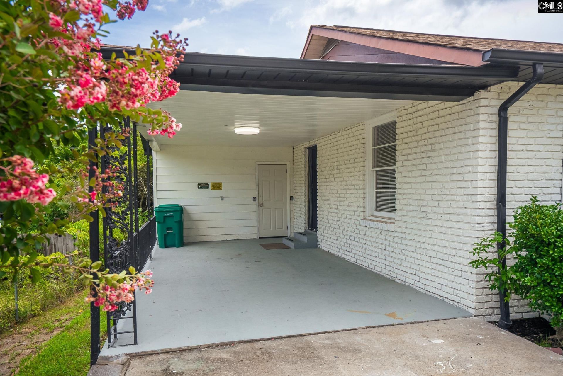 204 Cherokee Drive Photo 4