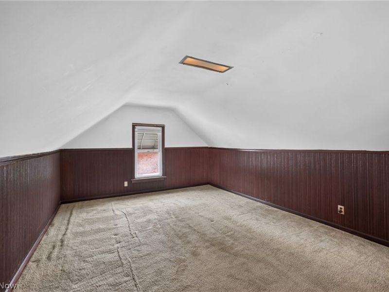 811 E 212th Street, Euclid, OH 44119 Photo 11