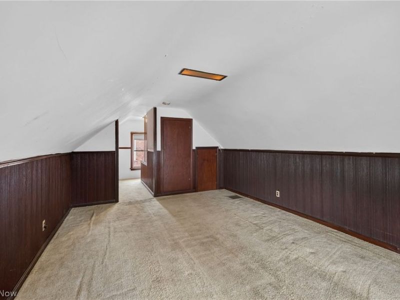 811 E 212th Street, Euclid, OH 44119 Photo 12