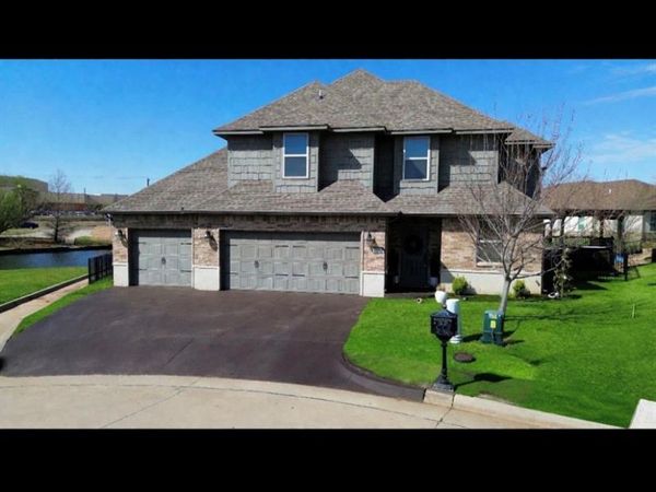 1404 Katelyn Court, Yukon, OK 73099