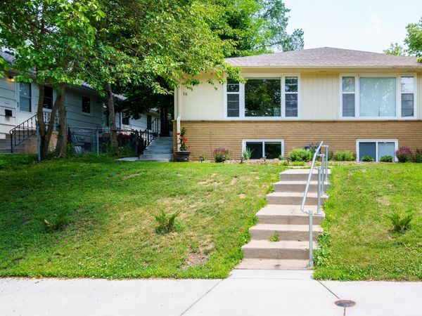 11 16th Avenue N, Hopkins, MN 55343