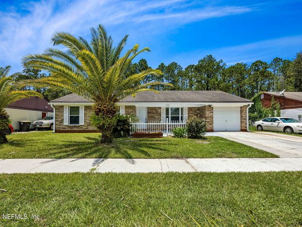 2586 SPRING LAKE Road W, Jacksonville, FL 32210