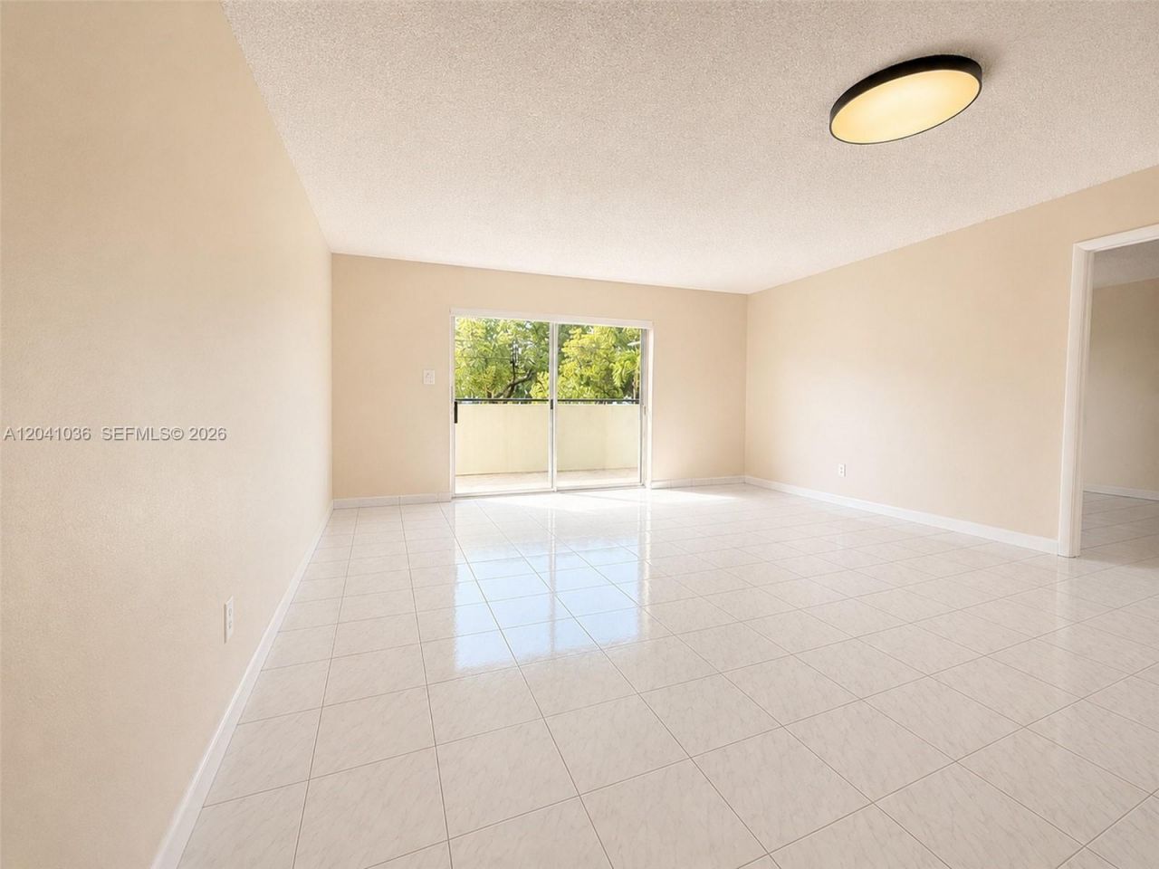 8024 Tatum Waterway Dr, Unit 2B, Miami Beach, FL 33141 Photo