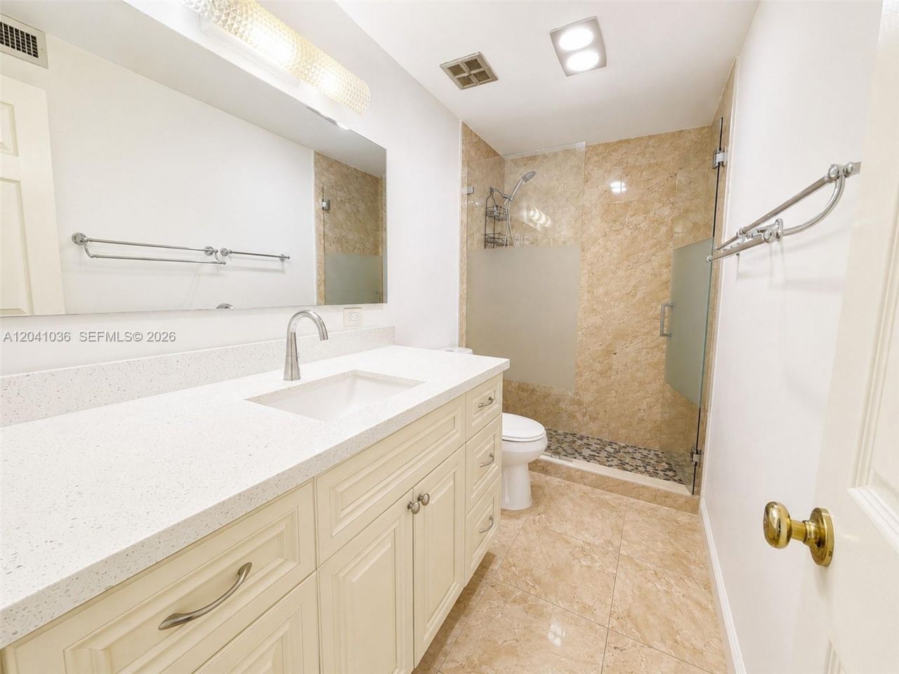 8024 Tatum Waterway Dr, Unit 2B, Miami Beach, FL 33141 Photo