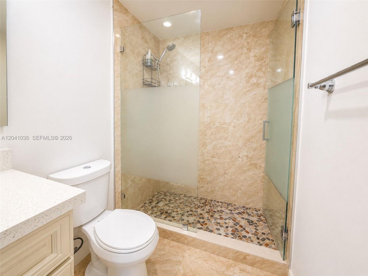 8024 Tatum Waterway Dr, Unit 2B, Miami Beach, FL 33141 Photo