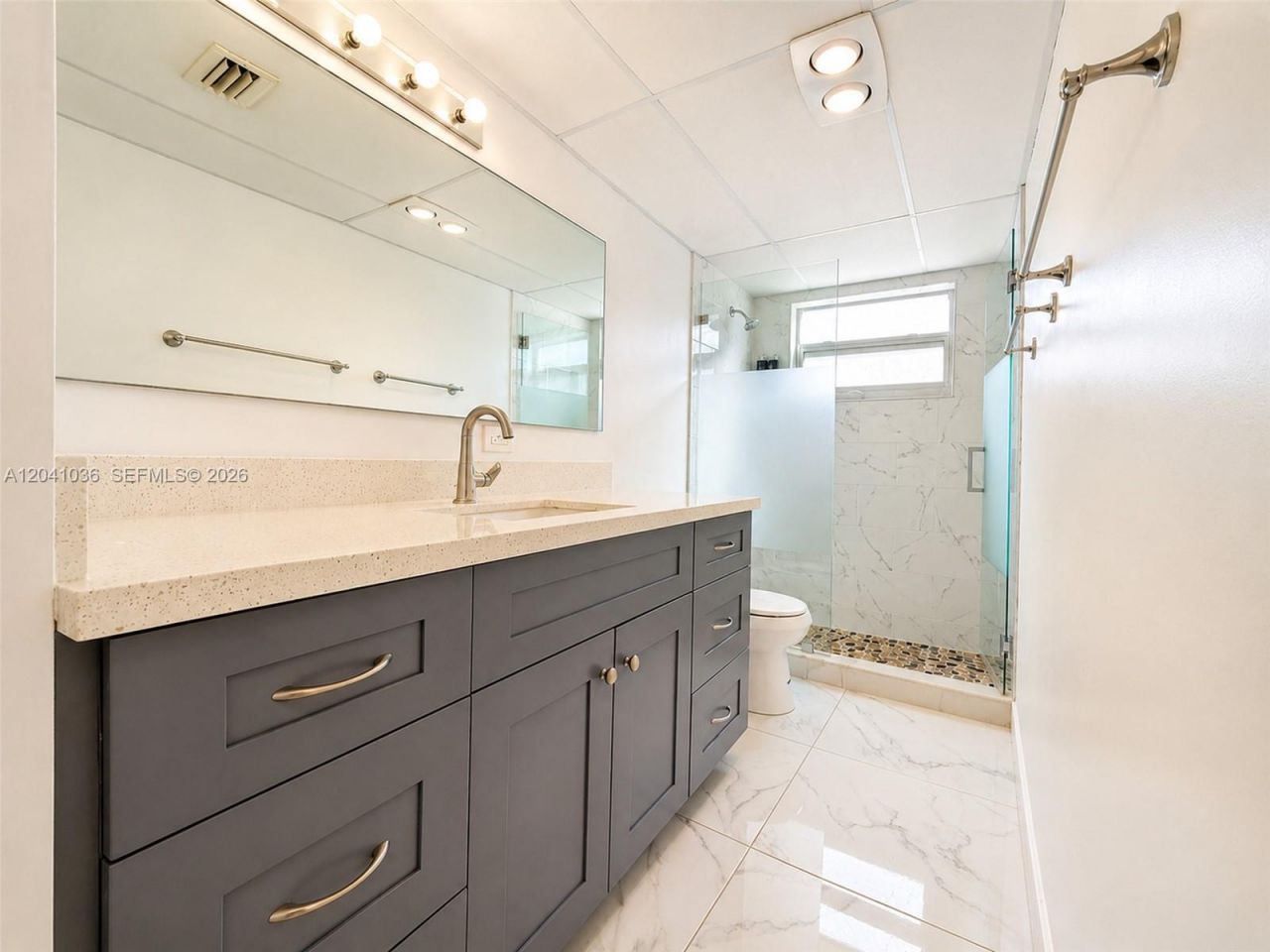 8024 Tatum Waterway Dr, Unit 2B, Miami Beach, FL 33141 Photo
